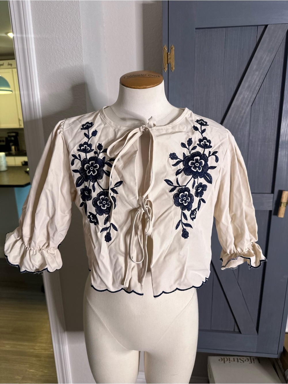 NEW Cream Peasant Tie-Front Top with Navy Floral Embroidery. Size Small